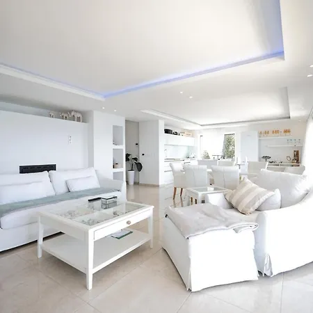 Seaview Four Bedroom Sunshine