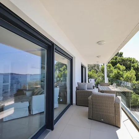 Apartment Seaview Four Bedroom Sunshine Bibinje