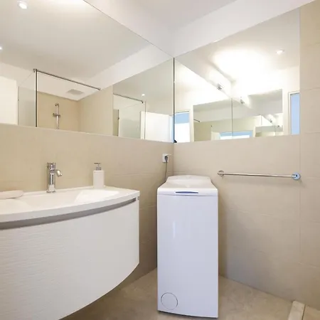 Apartamento Seaview Four Bedroom Sunshine *