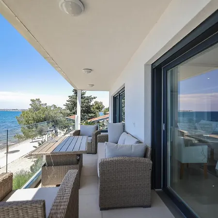 Apartamento Seaview Four Bedroom Sunshine *